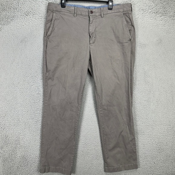 L.L. Bean Mens Khaki Pants 38X30 Grey Standard Fit Flat Front Straight Stretch